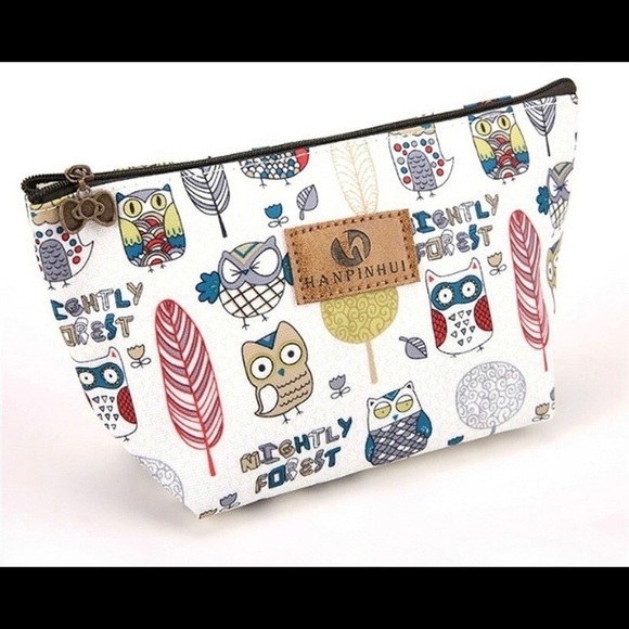 Adorable Hanpinhui cosmetic bags! ❤️🧡💛💙💜 - Picture 5 of 7